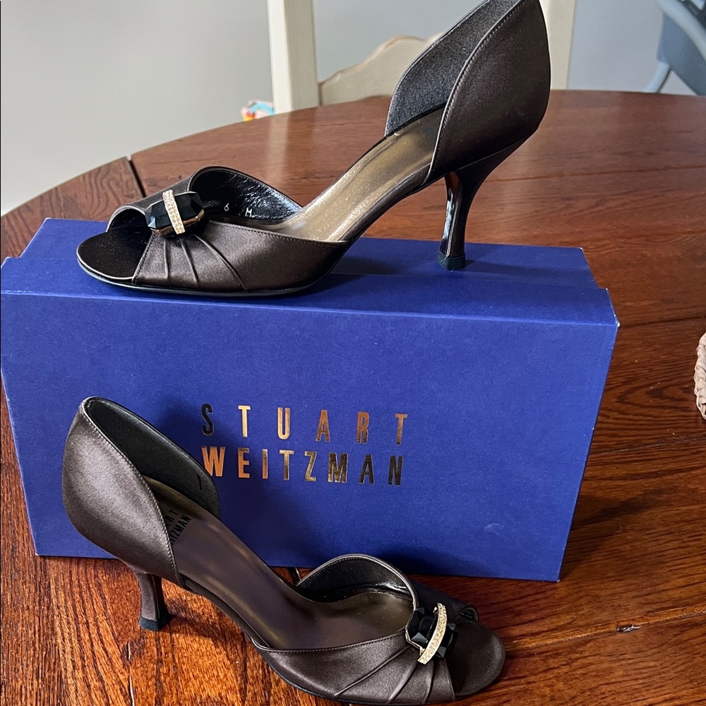 Stuart Weitzman Dark Brown Peep-Toe Heels NIB Sz 6